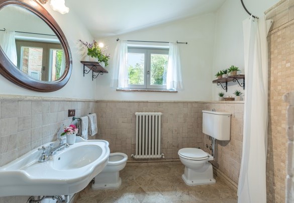 Bagno con doccia n.7 en suite alla camera n.7. ANNESSO - Il Molinaccio