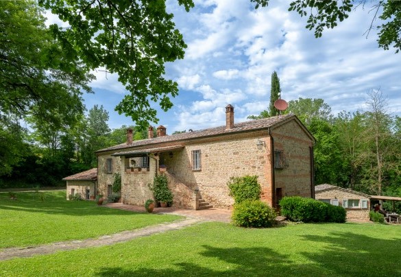 La villa è circondata da circa 6000 mq di giardino - Il Molinaccio