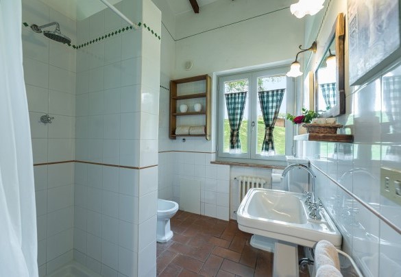 Bagno con doccia n.3 en suite alla camera n.3 - Il Molinaccio