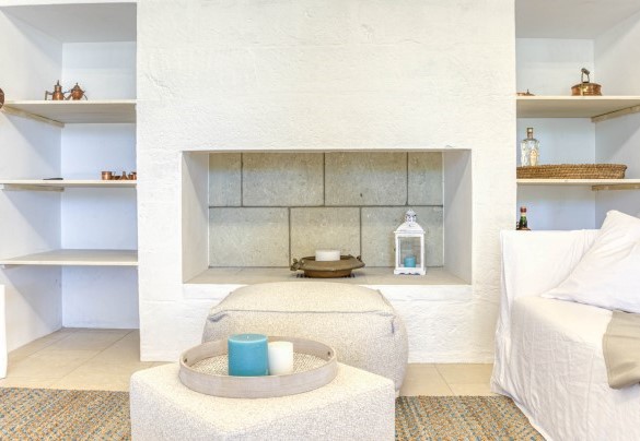 Fireplace living area - Il Nachiro