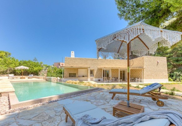 Swimming pool and solarium - Il Nachiro