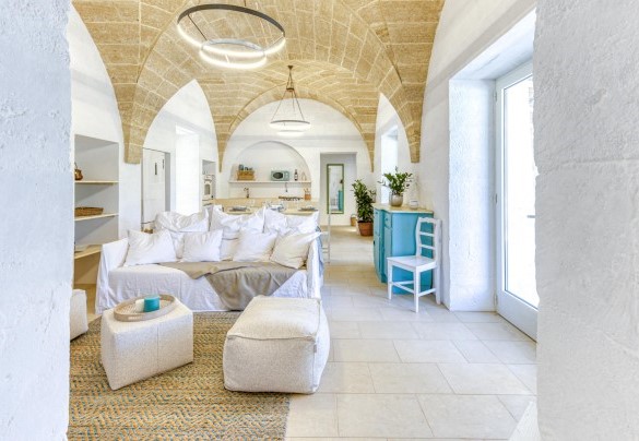 Open plan living, living room and kitchen area - Il Nachiro