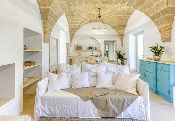 Open plan living, living room and kitchen area - Il Nachiro