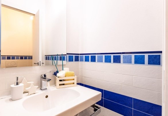 Service bathroom n7, - Il Nocciolo 12