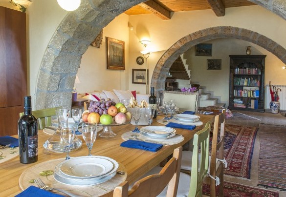 La zona pranzo accanto alla cucina – Il Noceto  