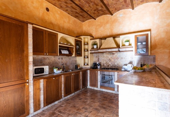 La cucina al piano terra nel casale A - Il Poderuccio