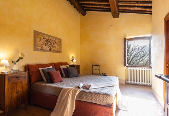 Camera matrimoniale con bagno privato al primo piano nel casale A - Il Poderuccio