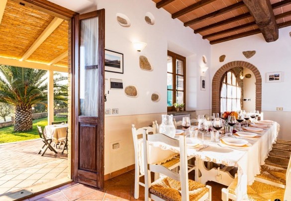 Dettaglio del tavolo preparato - Il Poggiarellino  