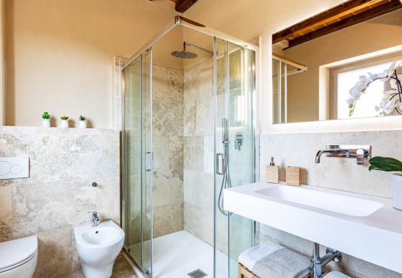 Bagno en suite con doccia n.3 al primo piano - Il Poggiarellone
