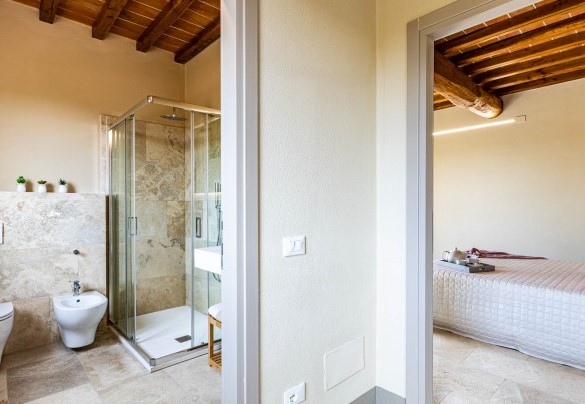 Bagno en suite con doccia n.3 al primo piano - Il Poggiarellone