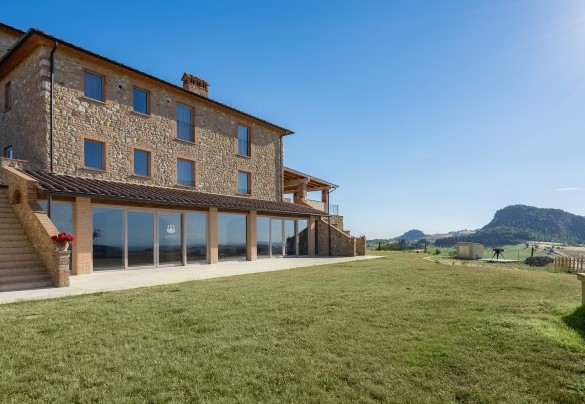 Il casale nasce come un’antica torre d’avvistamento pisana - Il Poggiarellone 