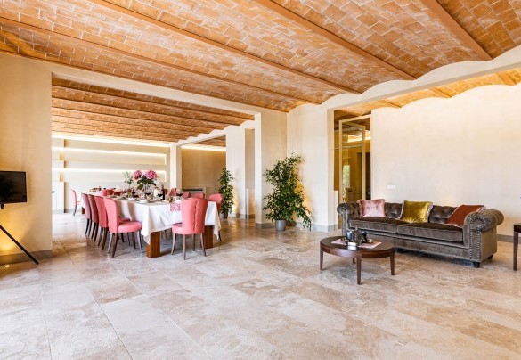 Open plan luminoso con salotto e area pranzo - Il Poggiarellone