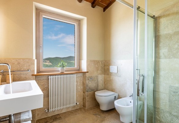 Bagno en suite con doccia n.6 al secondo piano - Il Poggiarellone