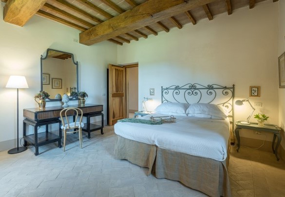 Double bedroom n.2, with en-suite bathroom, on the first floor - Il Poggio alle Trese