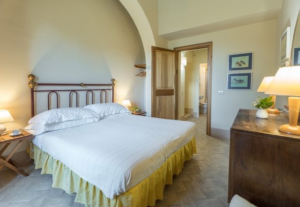 Double bedroom n.1, with en-suite bathroom, on the ground floor - Il Poggio alle Trese