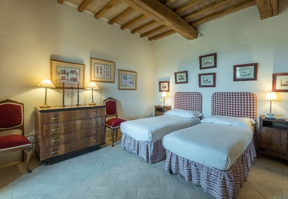 Double bedroom,with divisible bed, n.4, with adjacent bathroom, on the first floor - Il Poggio alle Trese