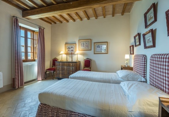 Double bedroom,with divisible bed, n.4, with adjacent bathroom, on the first floor - Il Poggio alle Trese
