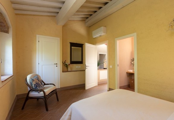 Double bedroom with French bed no. 3 - Il Poggione