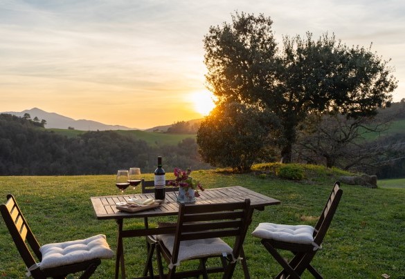 Dalla villa si gode una vista panoramica sulle colline circostanti – Il Pratone