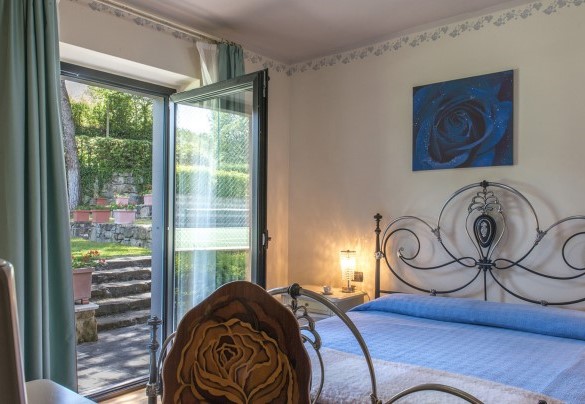 The ground floor double room connected to the outside - Il Vignale