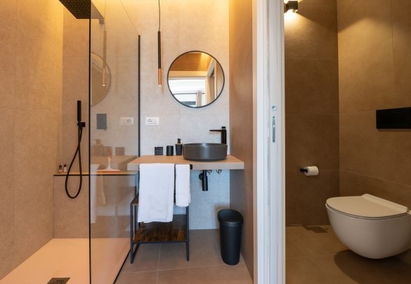 Bagno en-suite con doccia n.2 - Kapoka