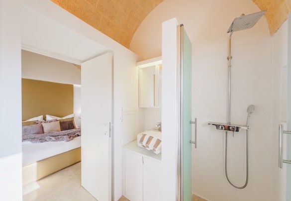 Bagno en suite con doccia n. 1 al piano terra - Kyvos