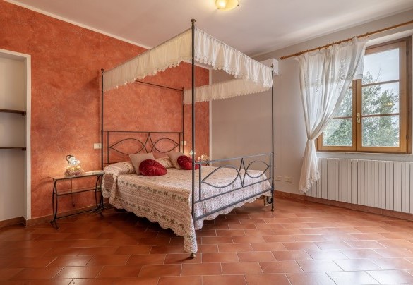 Double bedroom no. 3 on the first floor - La Burraia