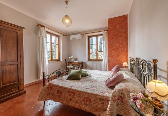 Double bedroom with divisible bed no. 2 on the first floor - La Burraia