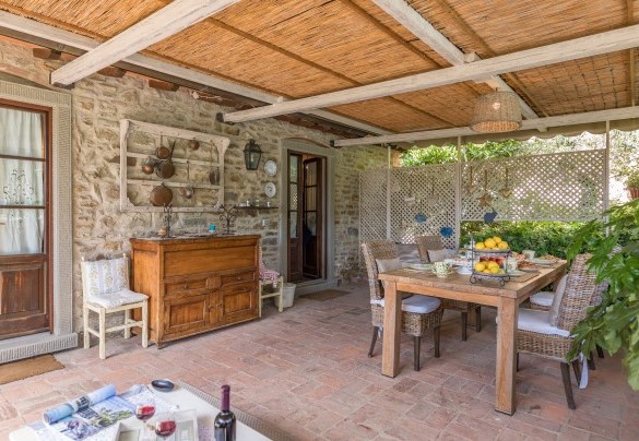 La bella veranda attrezzata al meglio - La Capannina  