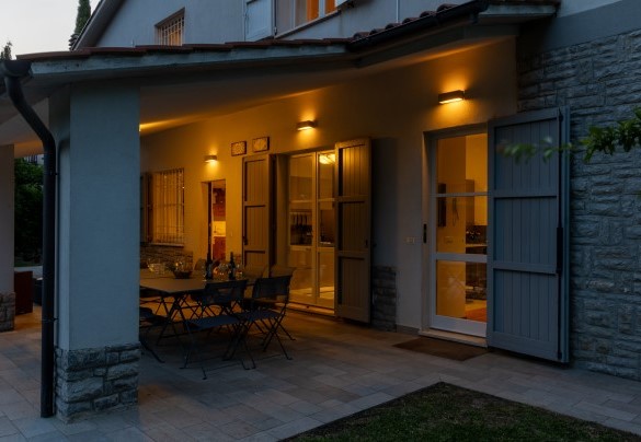 The charming evening atmosphere -  La Casetta