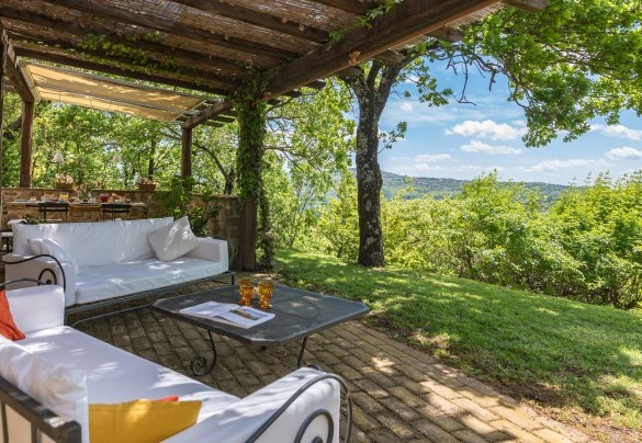 Outdoor living area - La Cerqua