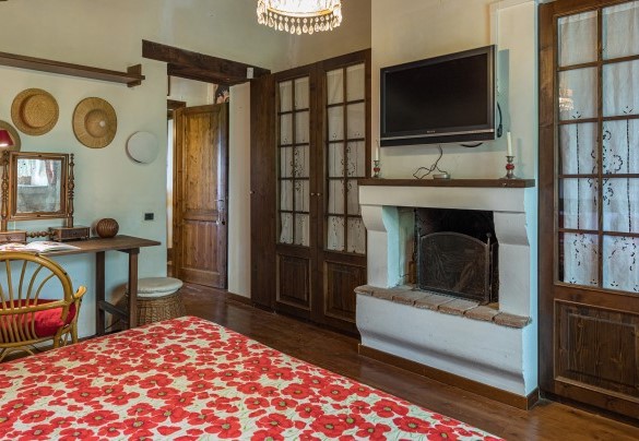 Double bedroom on the ground floor - La Cerqua
