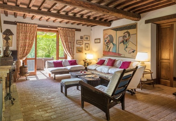 Open plan with living area, dining area and kitchen on the ground floor - La Cerqua
