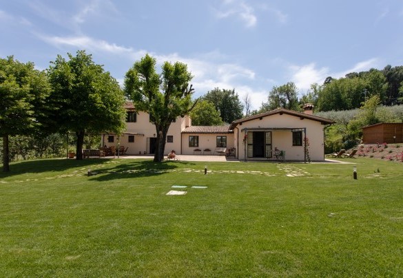 La proprietà è situata a Montefalco in Umbria - La Collina degli Ulivi