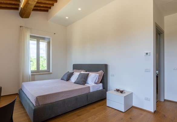 Camera matrimoniale con bagno privato al primo piano – La Fonte di Santa Regina