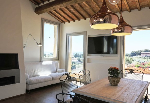 Cucina accessoriata con isola centrale nell’annesso (disponibile su richiesta a costo extra) – La Fonte di Santa Regina