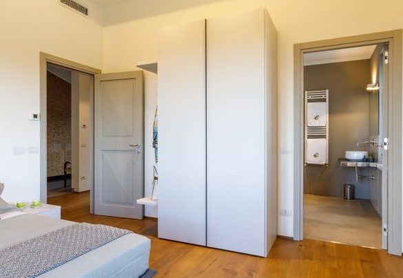 Camera matrimoniale con bagno privato al primo piano – La Fonte di Santa Regina