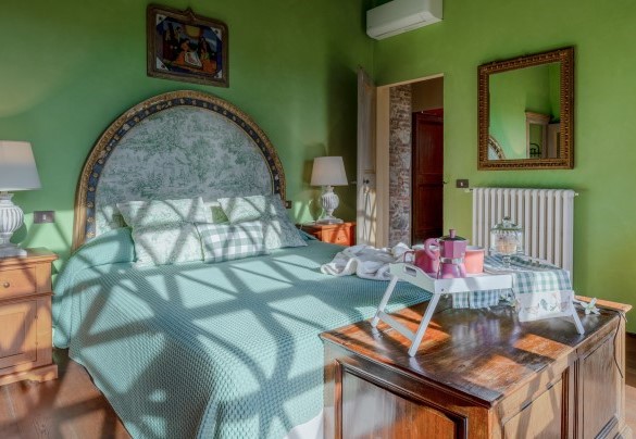 Double bedroom n.6 on the first floor - La Mandolata 