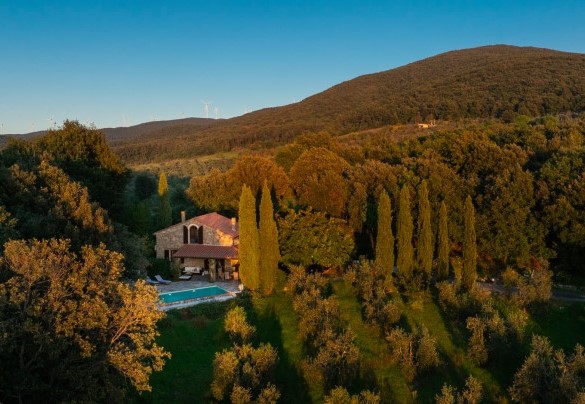 The villa at sunset - La Nula