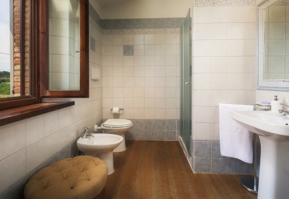 Bagno n.3 con doccia al primo piano - La Panoramica