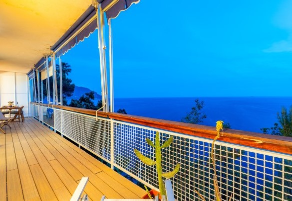 Dal terrazzo vista sul promontorio di Portofino – La Scogliera di Sori