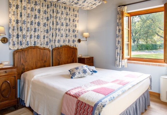 Double bedroom on the first floor – La Tana del Ghiro
