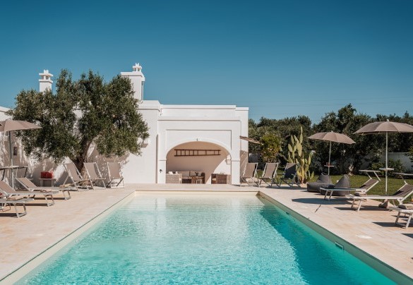 The rectangular pool 5 meters from the house - La Torre di Monsignore