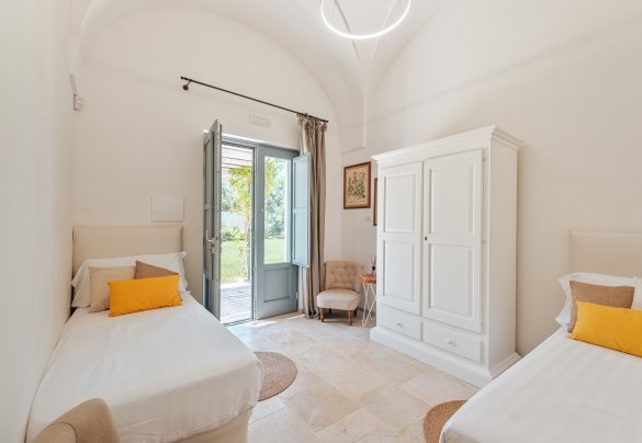 Twin beds in family suite 2 - La Torre di Monsignore