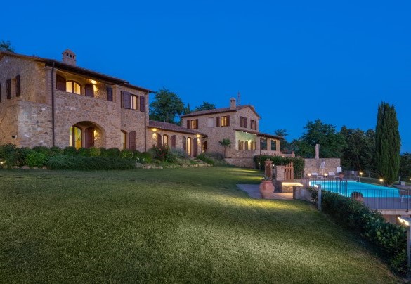 La Vecchia Fonte, un casale in pietra edificato di recente con i migliori materiali della tradizione locale – La Vecchia Fonte