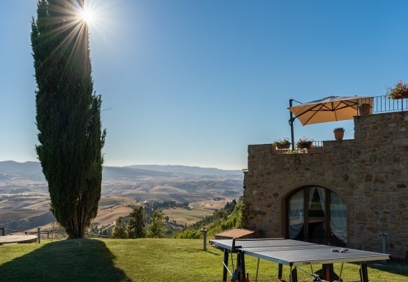 Volterra, culla della civiltà etrusca adagiata su un contrafforte collinare a dominio della Val di Cecina - La Vecchia Fonte