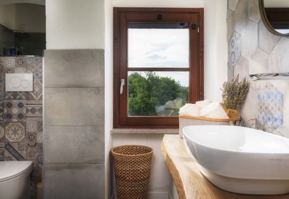 Bagno con vasca n.4 en-suite alla camera n.4 - La Vecchia Pieve 