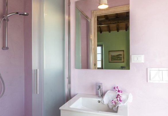 Bagno privato con doccia al primo piano- Le Bandite 