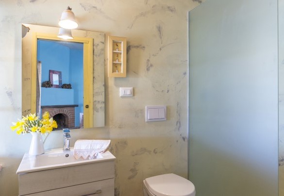 Bagno privato con doccia al piano terra- Le Bandite 