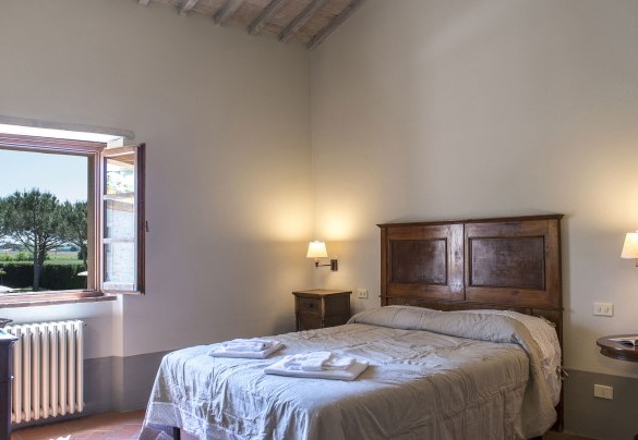 Double bedroom on the first floor - Le Caselle
